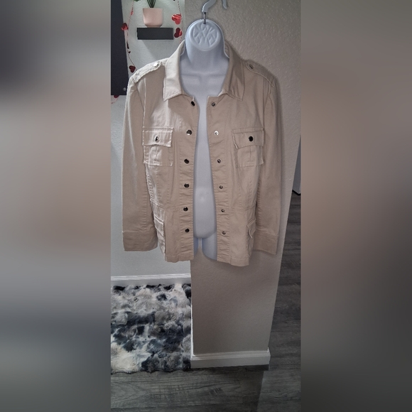 Evelyn Women's Beige Jacket - Picture 4 of 16